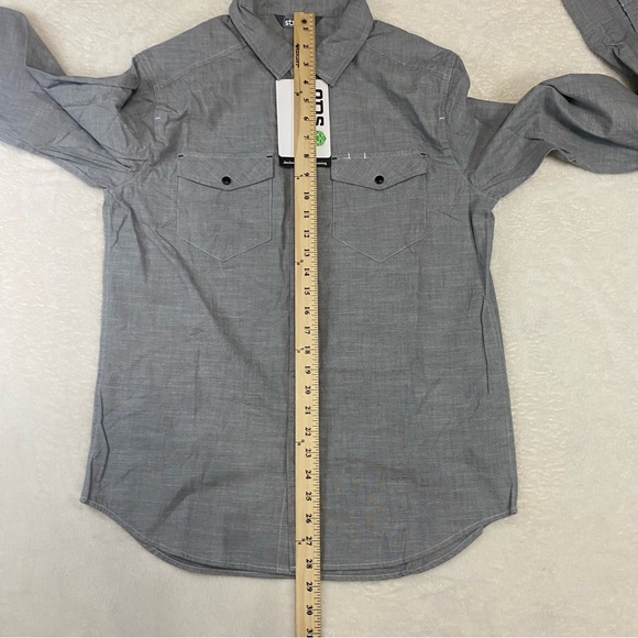 NWT Stio Men’s Small Ashton Chambray Shirt Pearl Snap Gray Long Sleeve Hiking - Picture 10 of 11